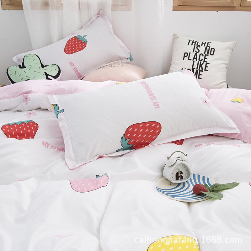 Cartoon Character Cotton Bedding – 4-Piece Summer Dorm Quilt Set