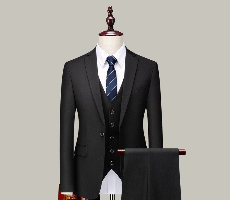 Men’s Three-Piece Suits for Groomsmen - Stylish Wedding Attire for Grooms and Groomsmen
