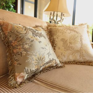 European Style Living Room Sofa Tassel Pillow Cover – Elegant Home Decor