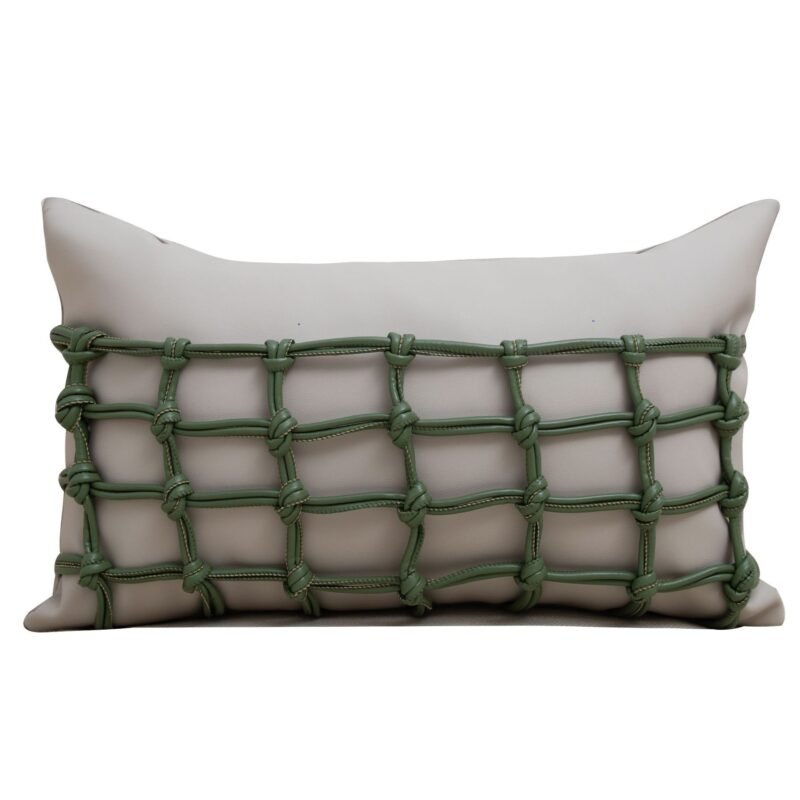 Modern Minimalist and Luxurious Pillows – Elegant Home Decor for a Stylish Touch