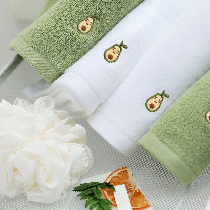 Full Embroidery Avocado Cotton Bath Towel – Soft, Absorbent & Stylish