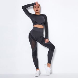 Seamless Knitted Absorbent Yoga Long-Sleeved Suit | Yoga Wear for Comfort and Performance