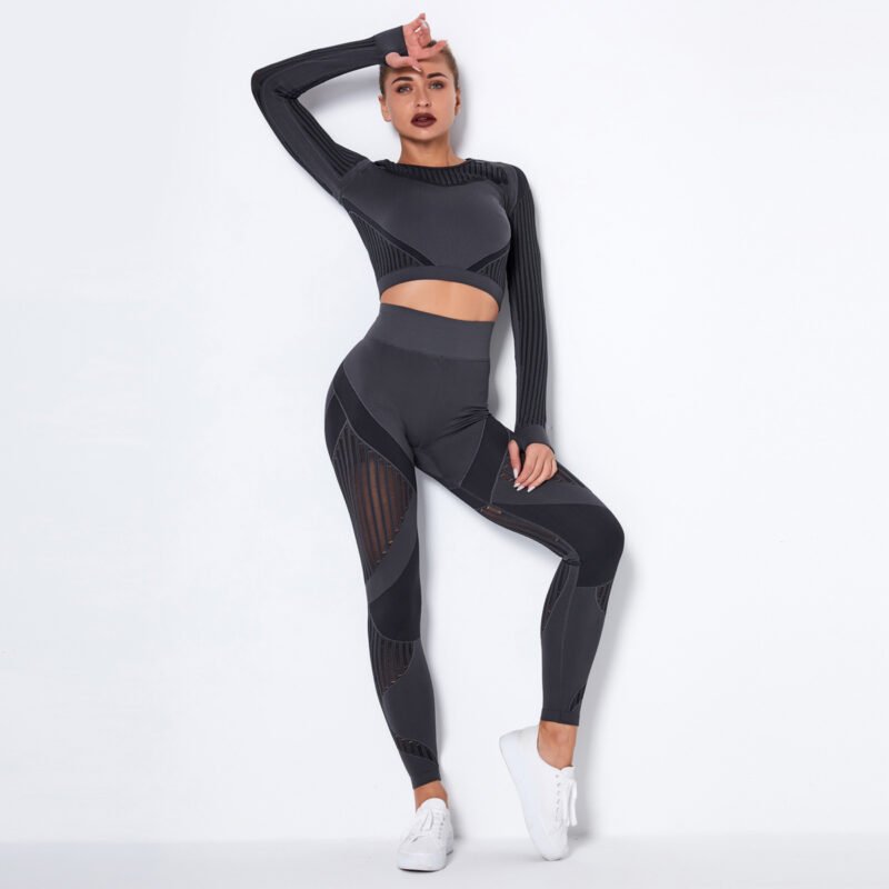 Seamless Knitted Absorbent Yoga Long-Sleeved Suit | Yoga Wear for Comfort and Performance