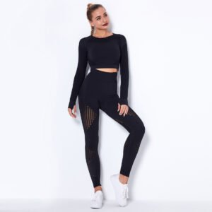 Seamless Knitted Absorbent Yoga Long-Sleeved Suit | Yoga Wear for Comfort and Performance
