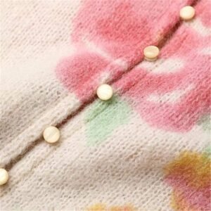 New Fashion V-Neck Colored Knit Cardigan Sweater for Women