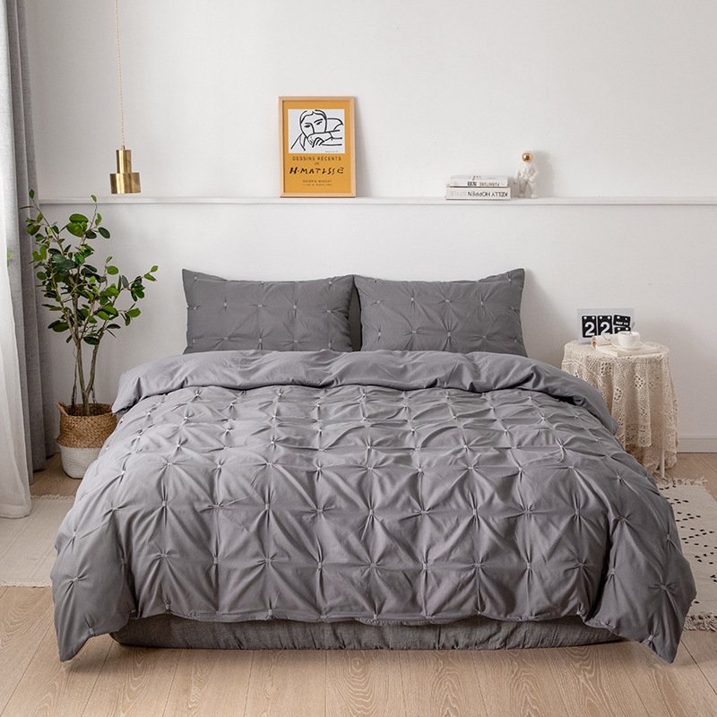 Three-Piece Set of Bedding – Soft and Comfortable Bedding Set for Your Bedroom