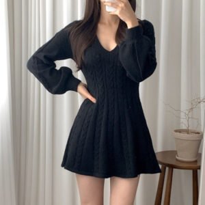 Elegant Twist Knitted Dress for Women – Chic & Timeless Fashion
