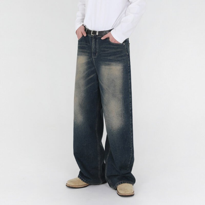 Retro Washed Jeans for Men – Stylish & Comfortable Autumn Denim