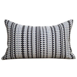 Modern Minimalist and Luxurious Pillows – Elegant Home Decor for a Stylish Touch