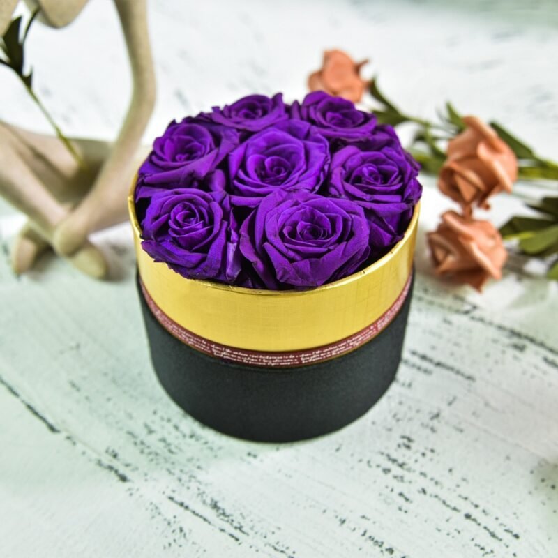 Preserved Flower Rose Hug Bucket – Christmas Gift Box for Elegant Holiday Gifting