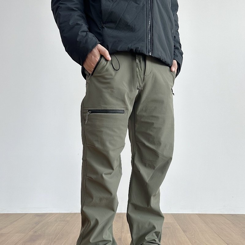 American-Style Outdoor Straight Velvet Overalls – Stylish & Comfortable Winter Wear