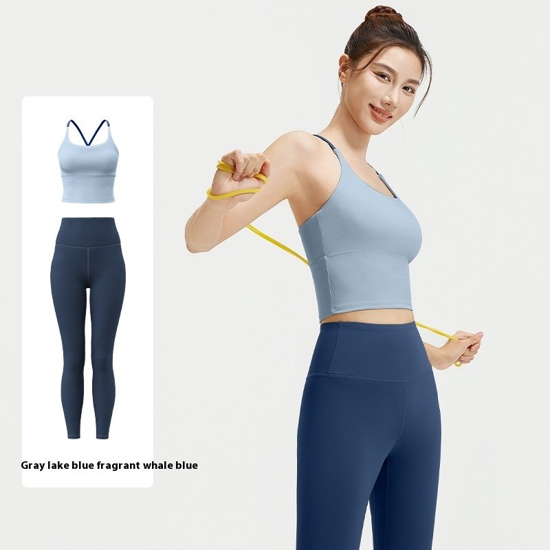 Polyester Women's Solid Color Stitching Yoga Suit | Comfortable & Stylish Activewear