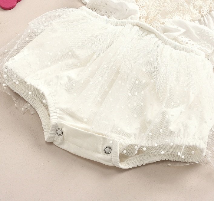 Sleeveless Lace Baby Creeper - Soft & Elegant Baby Outfit for Warm Weather
