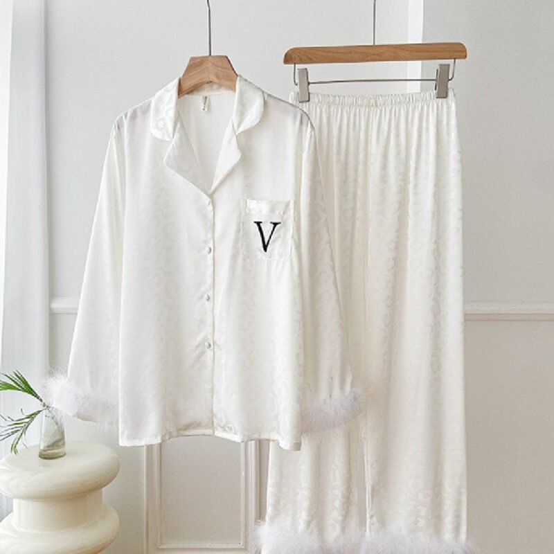 Feather Model Loose Pajamas for Women | Stylish & Comfortable Sleepwear