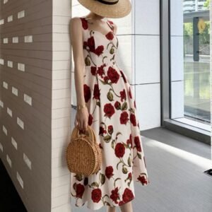 Elegant French Dress – Timeless & Chic Parisian Style
