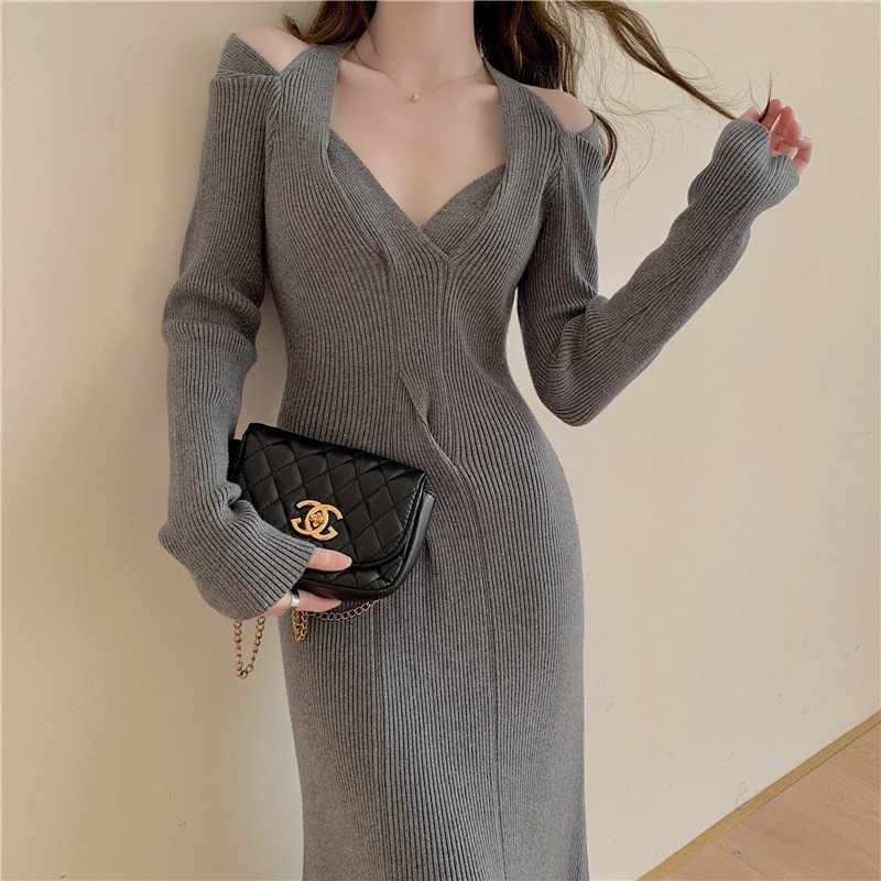 V-Neck Knitted Mid-Length Dress – Slim-Fit Over-Knee Split Design