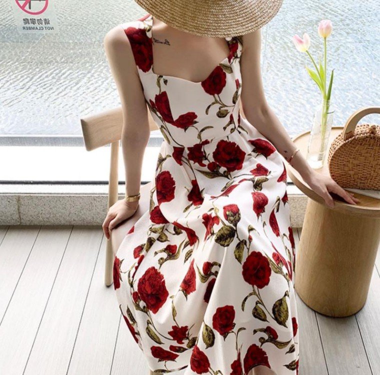 Elegant French Dress – Timeless & Chic Parisian Style