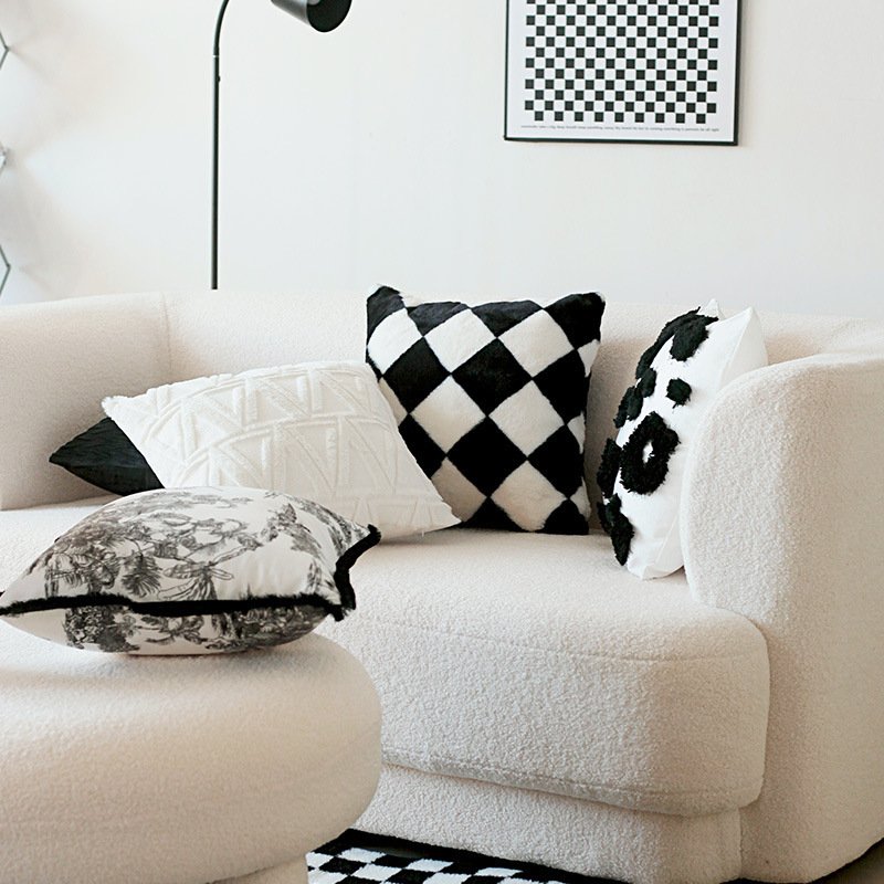 Retro Rabbit Fur Light Luxury Checkerboard Sofa Cushion – Elegant Decorative Pillow