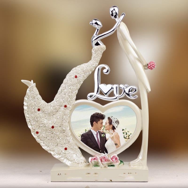 New Wedding Gifts – Creative Anniversary Ornaments for Wife