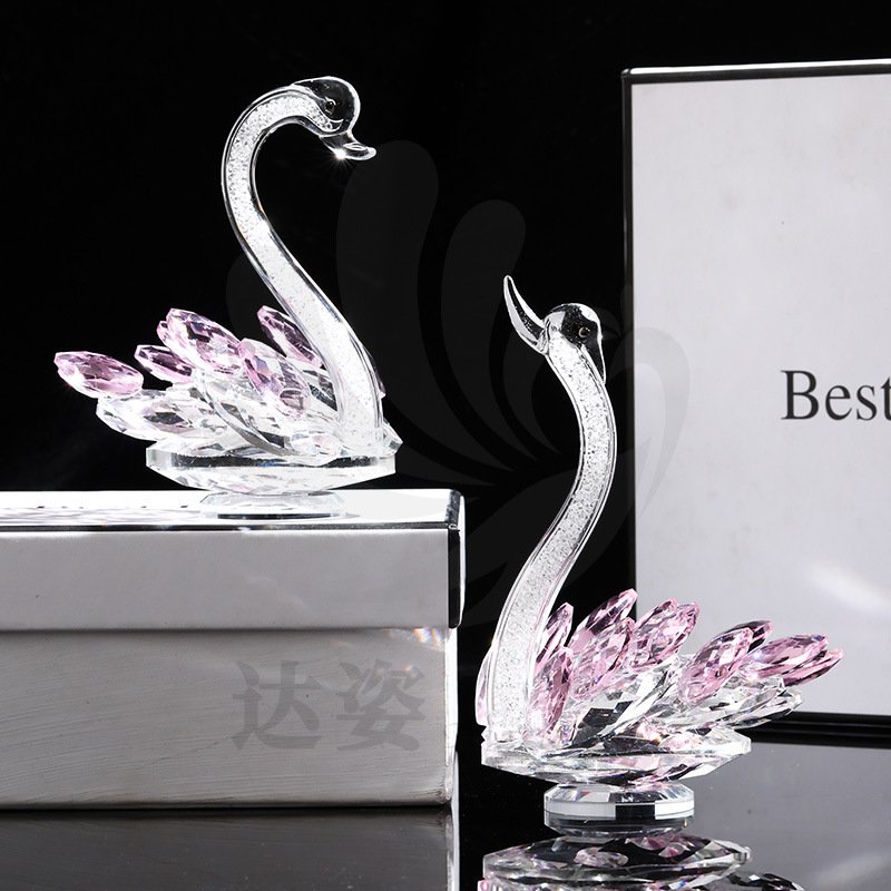 Modern Crystal Swan Decoration – Elegant Wedding Gift Idea