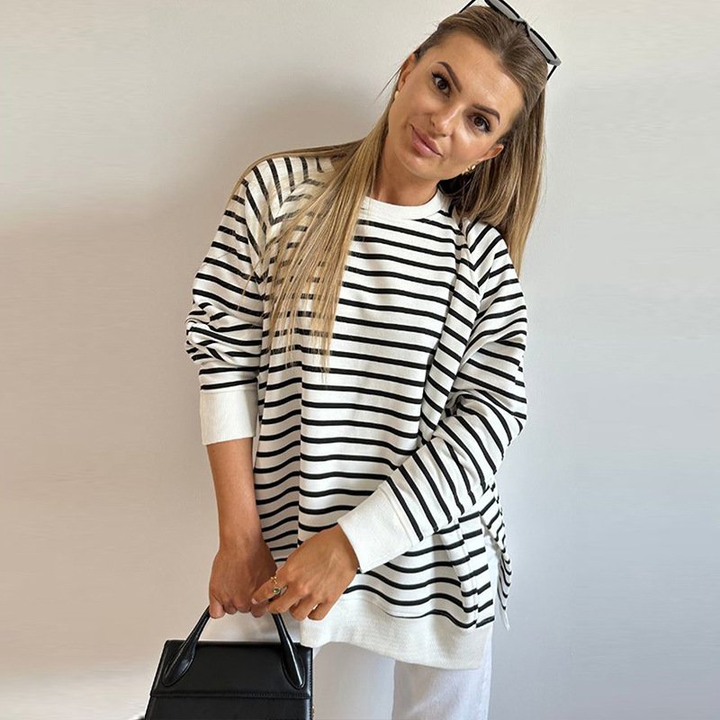 Striped Sweater Round Neck Pullover Top for Women - Stylish & Cozy Knitwear