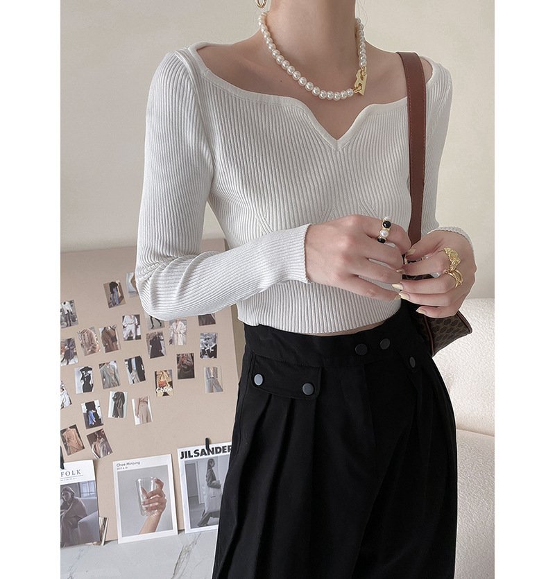 Small Petal Collar Short Sweater Design | Elegant & Trendy Women's Sweater