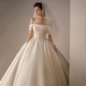 Women's Satin Off-Shoulder Retro Fashion Wedding Dress – Elegant Bridal Gown