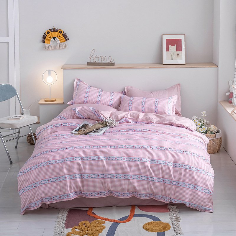 Leopard Print Bed Sheet Set of Four – Stylish and Bold Bedding for Your Bedroom