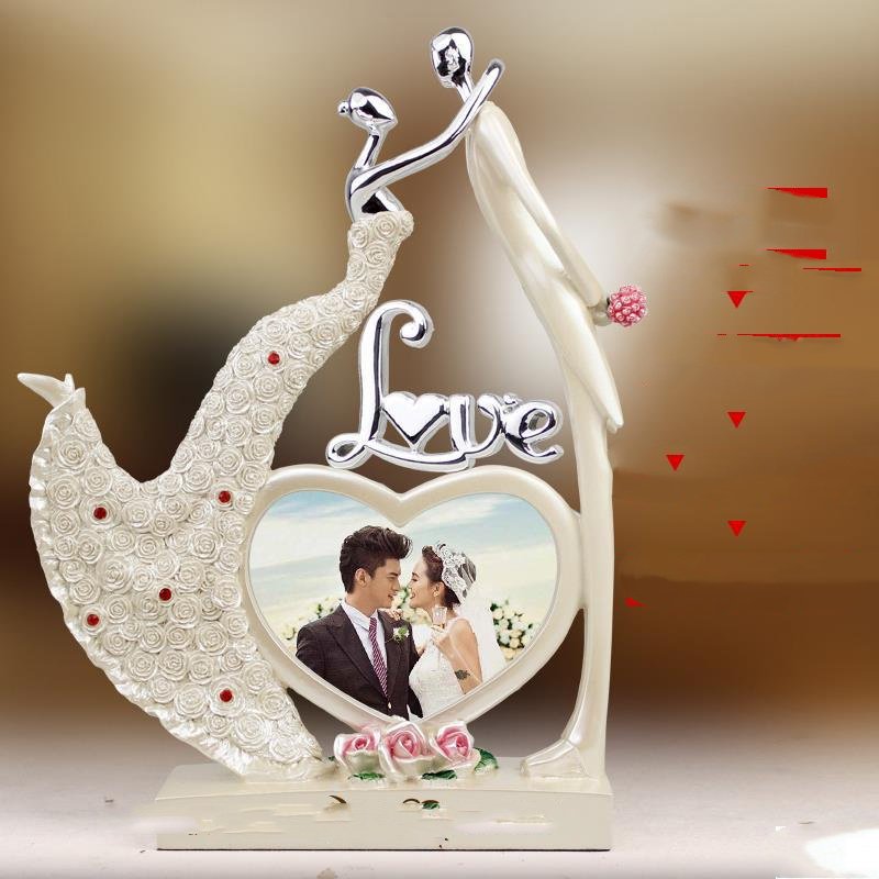 New Wedding Gifts – Creative Anniversary Ornaments for Wife