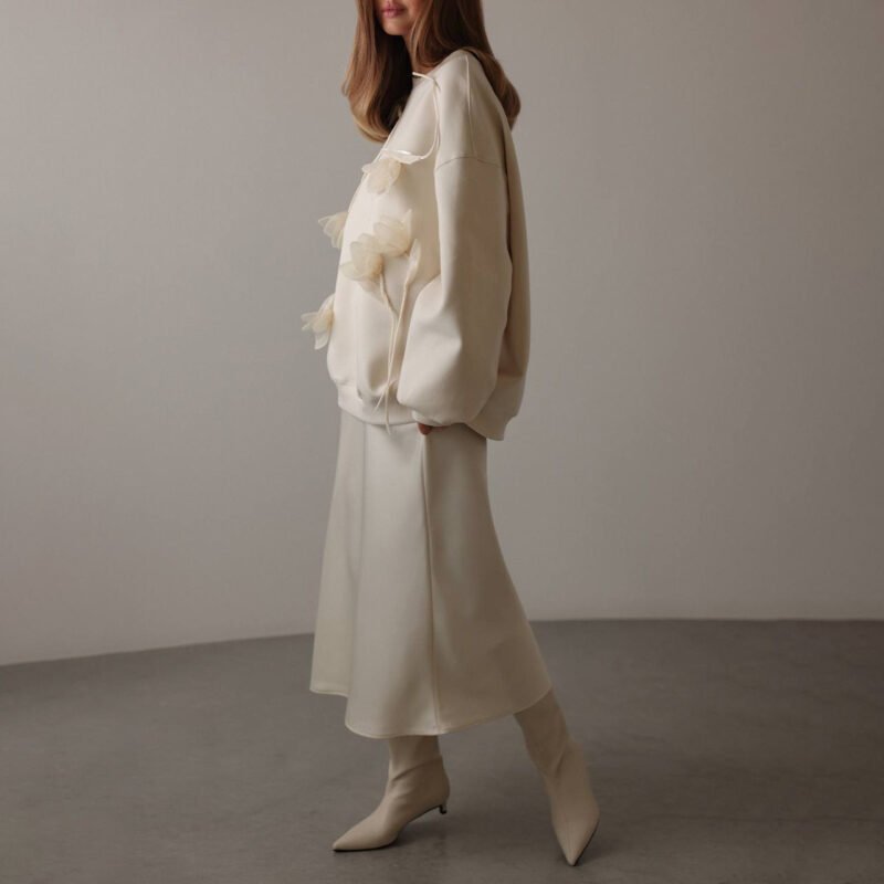 Flower Three-Dimensional Style Design Sweater for Women - Elegant & Trendy Knitwear