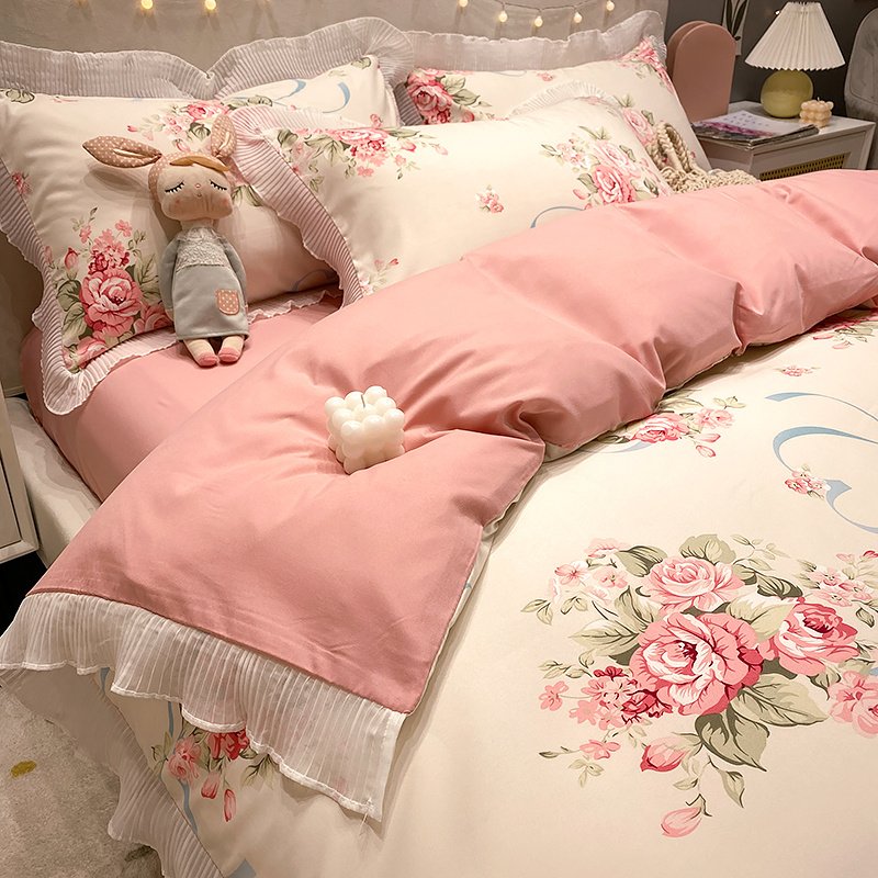 Gentle Wind Network Red Bedding Set of Four – Summer Countryside Style Bedding
