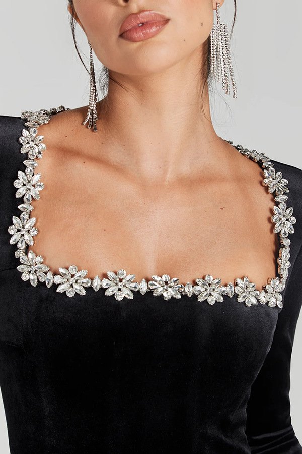Diamond-Encrusted Velvet Square Neck Jumpsuit – Elegant & Slim-Fit