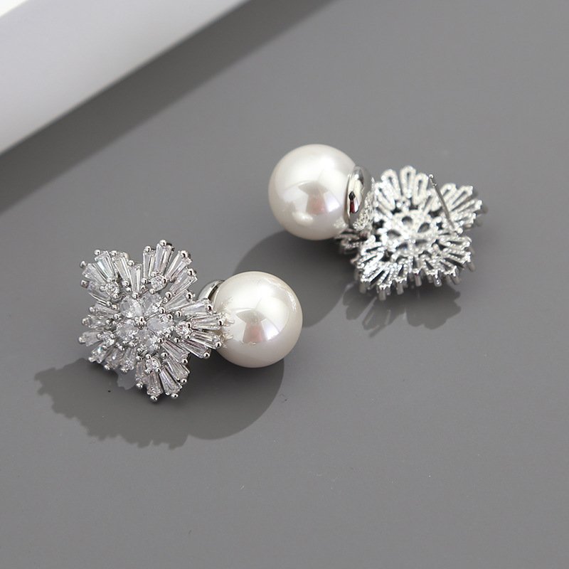 Snowflake Pearl Stud Earrings with Zirconia – Elegant & Sparkling Jewelry