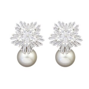 Snowflake Pearl Stud Earrings with Zirconia – Elegant & Sparkling Jewelry