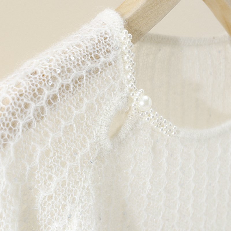 Pearl Buckle Retro Elegant Alpaca Wool Sweater – Sophisticated Women's Knitwear One-Size