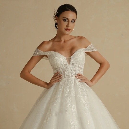 Ivory Princess Sweetheart Wedding Dress | Vintage Ball Gown