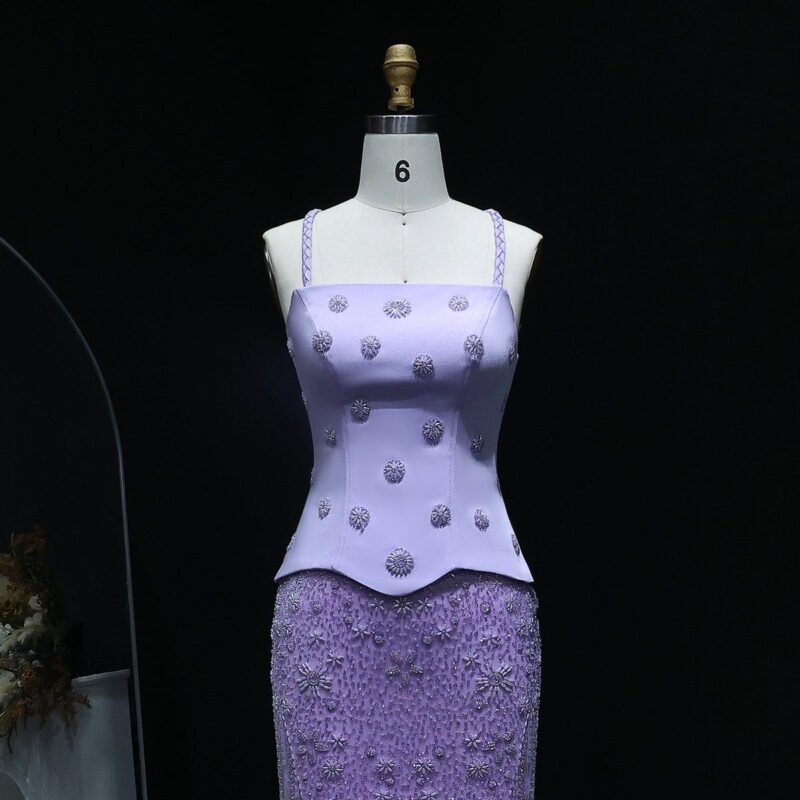 Green Two-Piece Evening Dress with Spaghetti Straps – Elegant Formal Gown