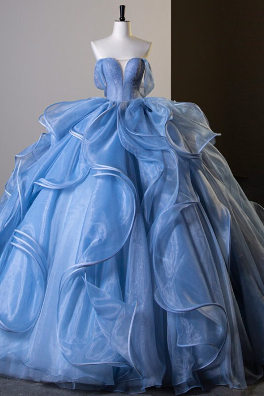 Blue Off-Shoulder Lace Ball Gown – Floor-Length Elegance