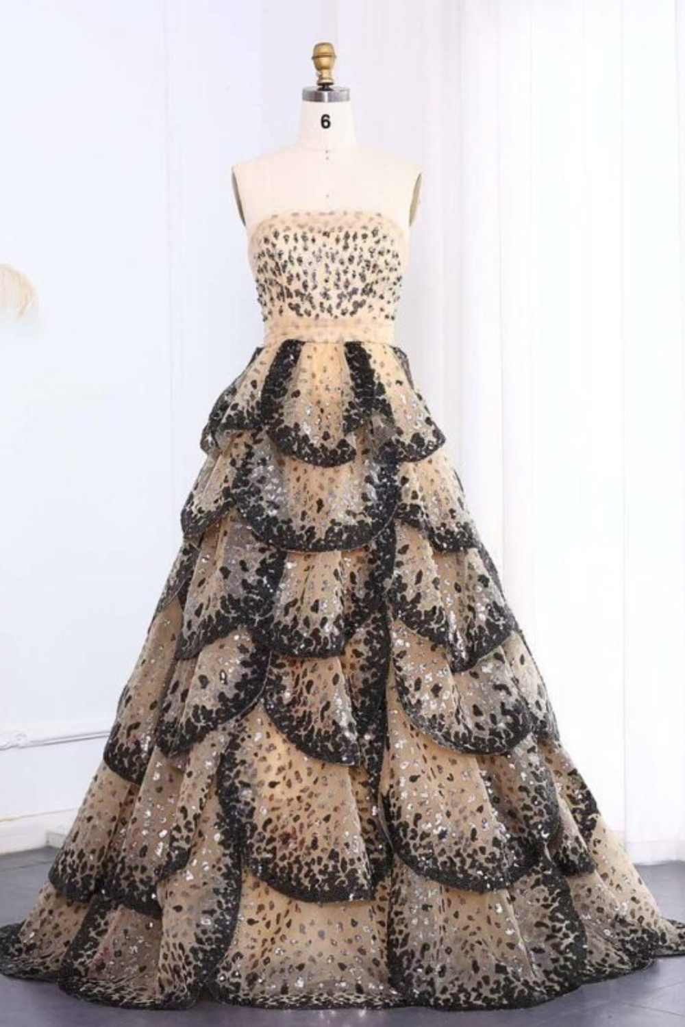 Luxury Champagne Dubai Ball Gown with Ruffles – Elegant Evening Dress