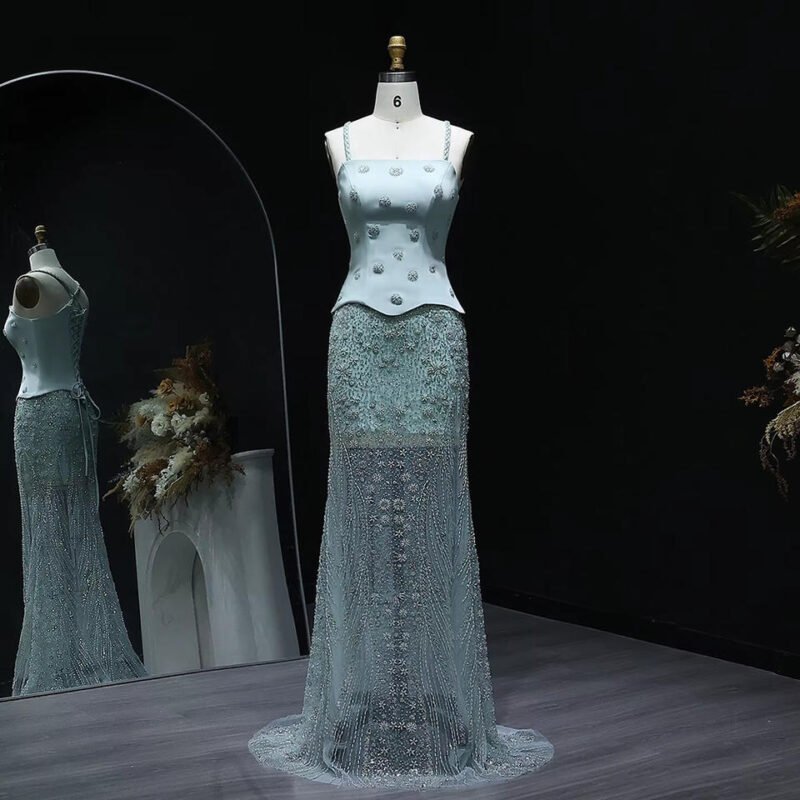 Green Two-Piece Evening Dress with Spaghetti Straps – Elegant Formal Gown