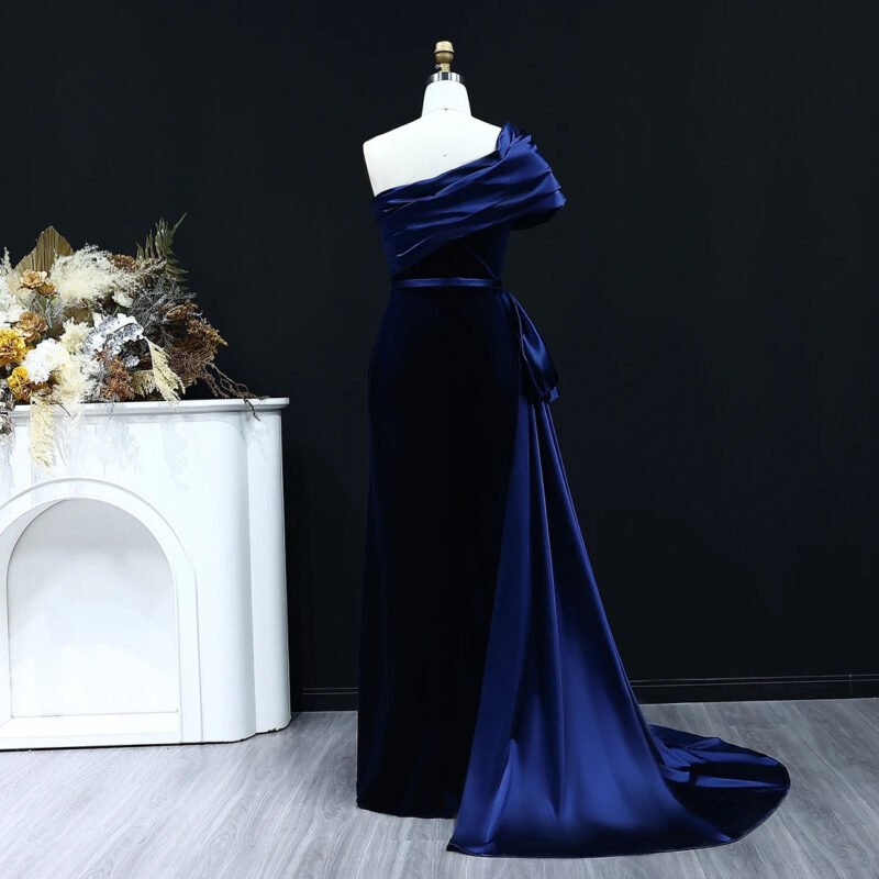 One Shoulder Elegant Black Evening Dress – Timeless Formal Gown