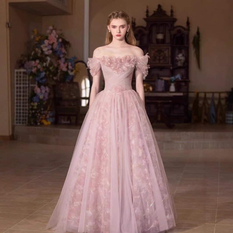 Chic Blushing Pink Applique A-Line Prom Dress – Elegant Evening Gown