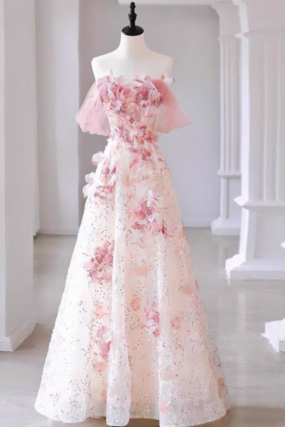 Pink Floral Applique Off-Shoulder Gown – Elegant Dress