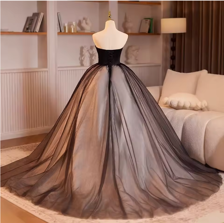 Elegant Black Tulle Quinceanera Dress
