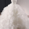 Luxury Strapless Puffy Bride Wedding Dress with Long Train