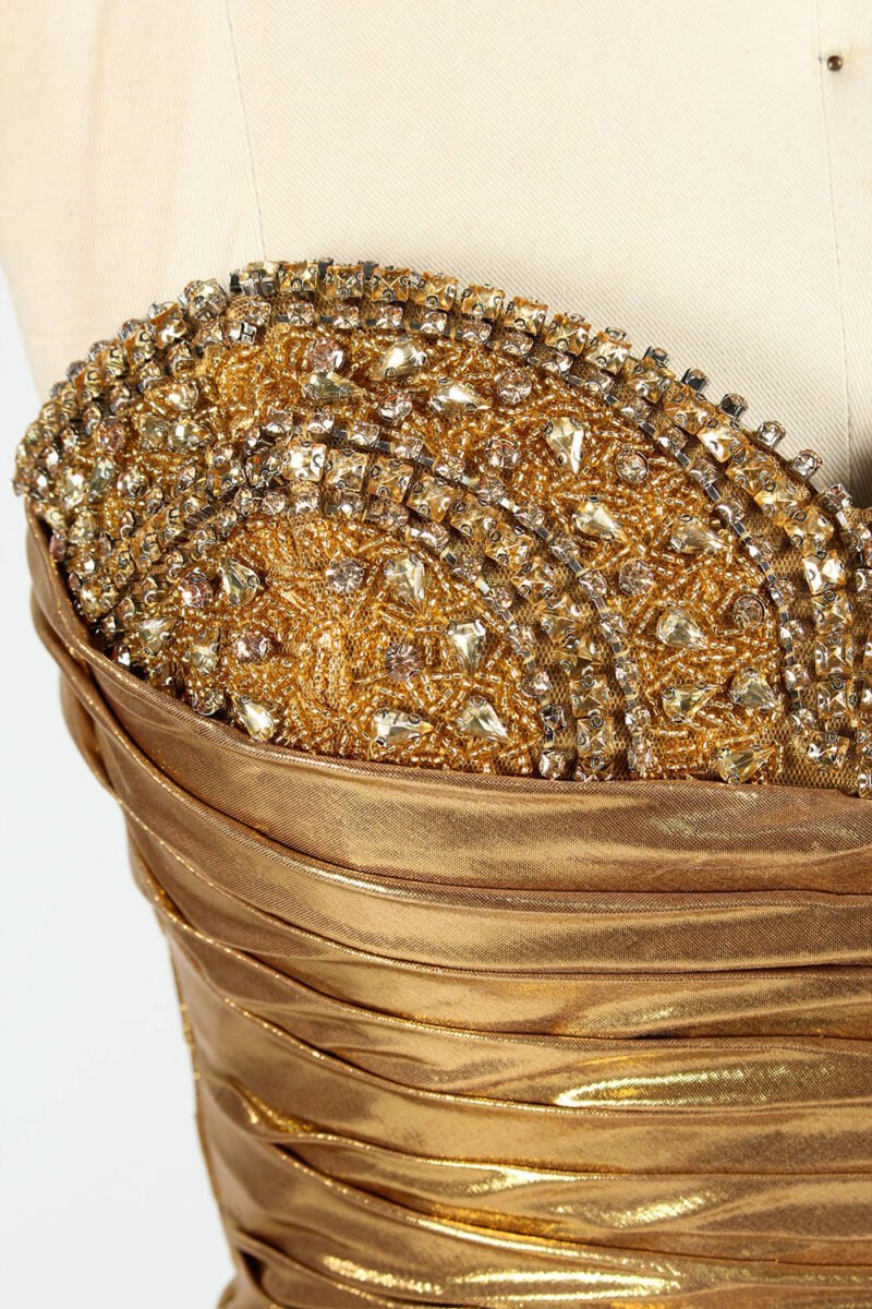 Elegant Gold Strapless Mermaid Evening Dress with Slit